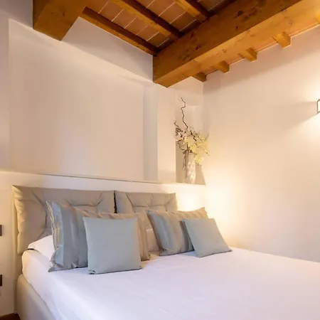 Beautiful With Private Lawn, Pool And Luxury By Vacavilla *