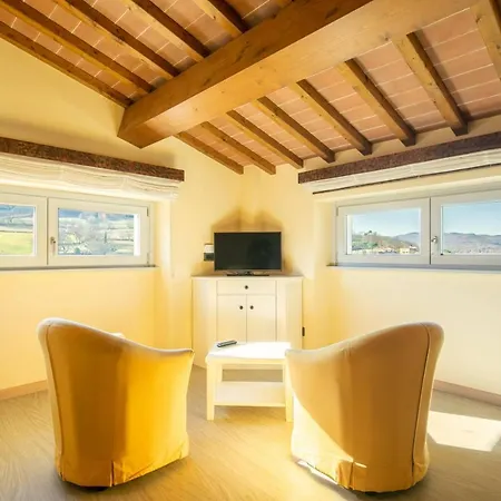 Beautiful With Private Lawn, Pool And Luxury By Vacavilla